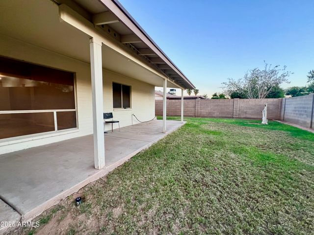 1808 N BULLMOOSE Drive, Chandler, AZ 85224