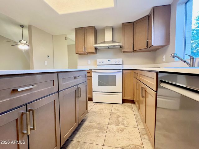 1808 N BULLMOOSE Drive, Chandler, AZ 85224