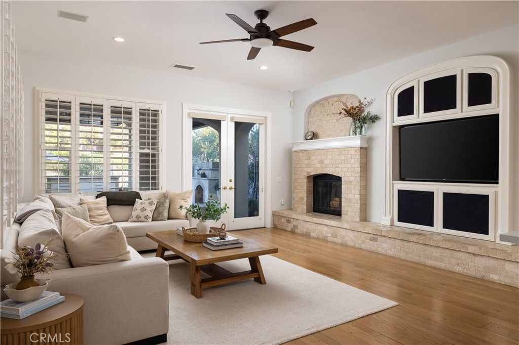 26 Peppertree, Newport Beach, CA 92660 — photo 2
