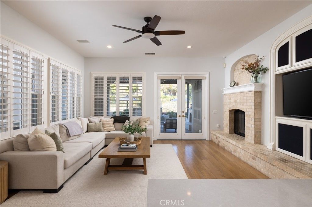 26 Peppertree, Newport Beach, CA 92660 — photo 3