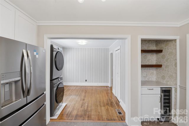 2214 Arnold Drive, Charlotte, NC 28205