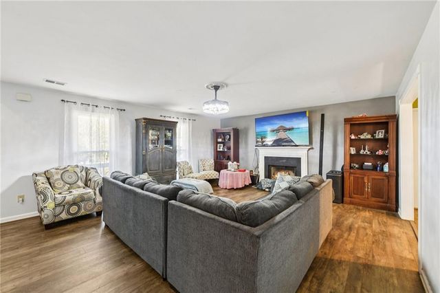 131 Patricia Terrace, Grayson, GA 30017