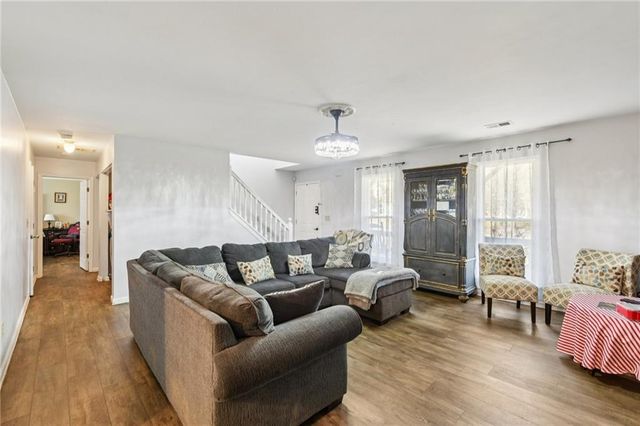 131 Patricia Terrace, Grayson, GA 30017