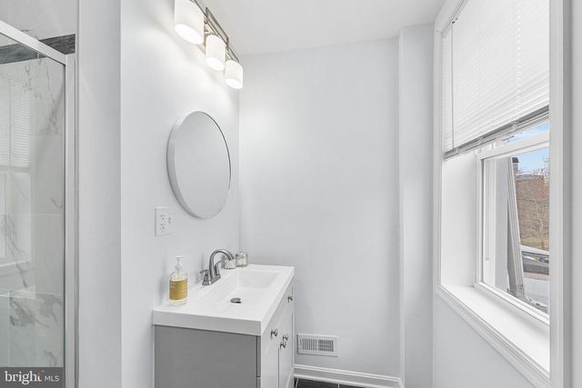 621 W 33RD ST, Baltimore, MD 21211