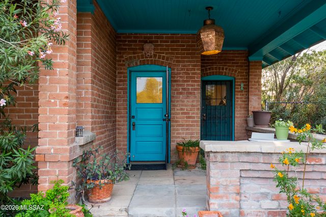 621 N 7th Avenue, Tucson, AZ 85705