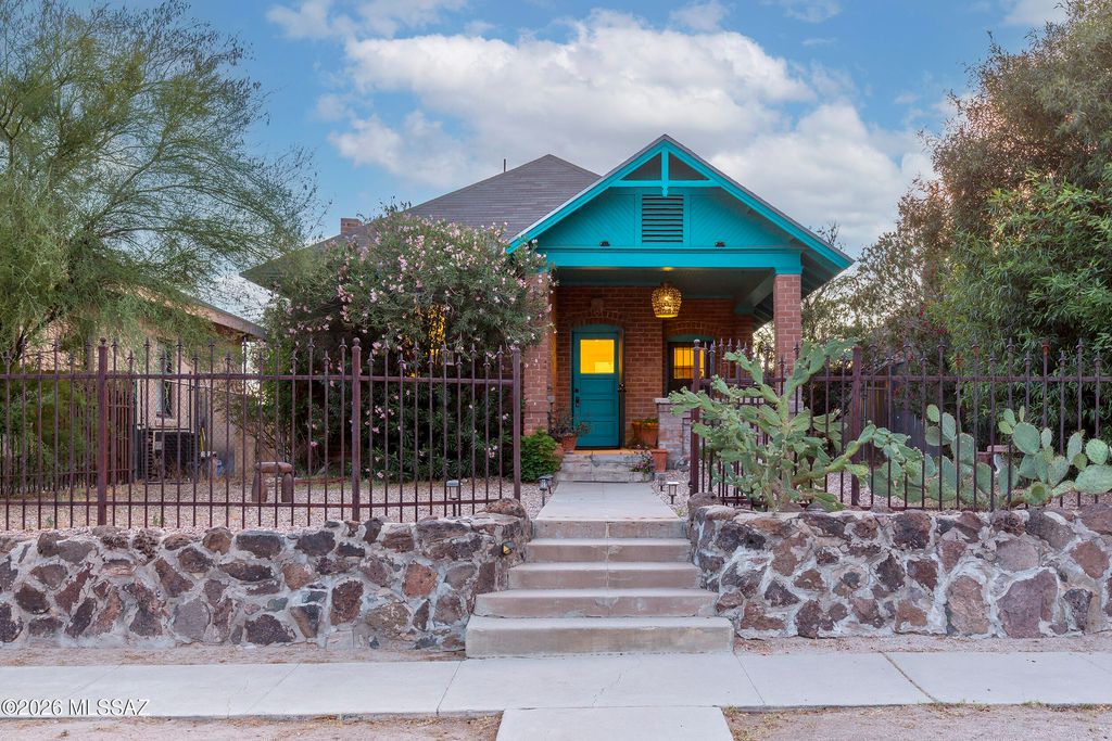 621 N 7th Avenue, Tucson, AZ 85705