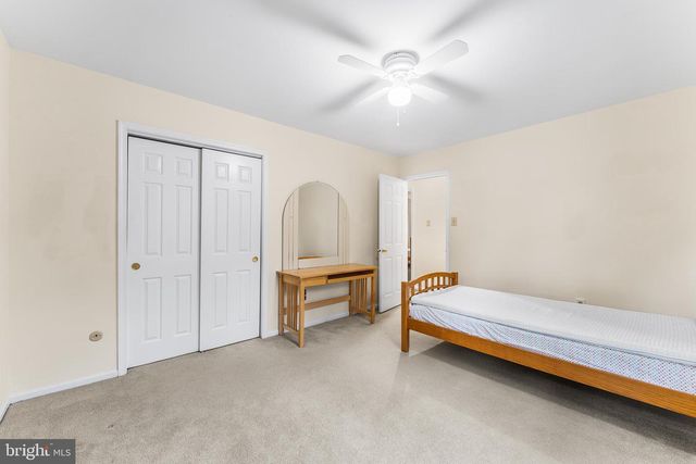 15 FIR LN, Voorhees, NJ 08043