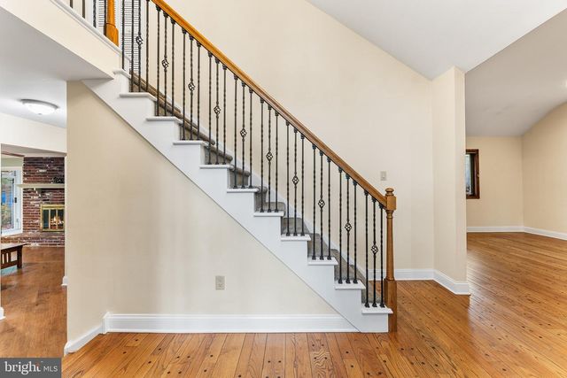 15 FIR LN, Voorhees, NJ 08043