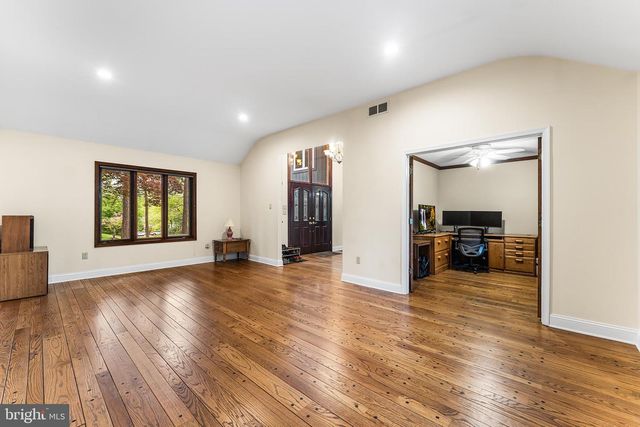 15 FIR LN, Voorhees, NJ 08043
