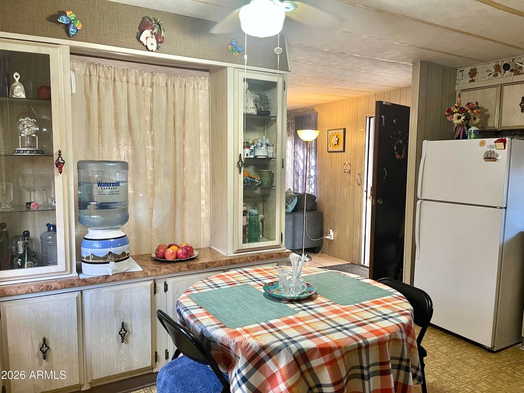 Image 10 of property listing at 3150 W Glendale Avenue 68, Phoenix, AZ 85051