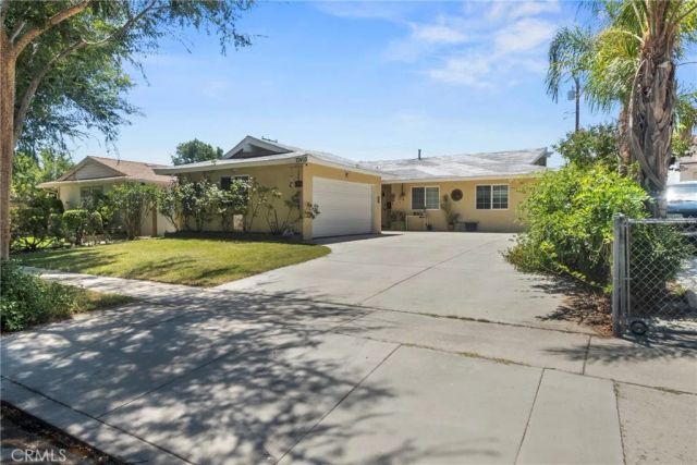 27403 Arriola, Saugus, CA 91350