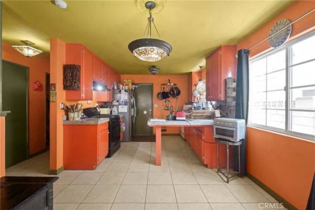 27403 Arriola, Saugus, CA 91350