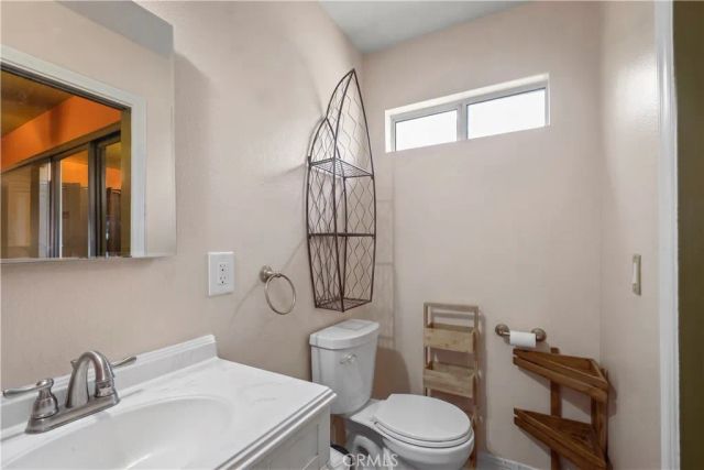 27403 Arriola, Saugus, CA 91350
