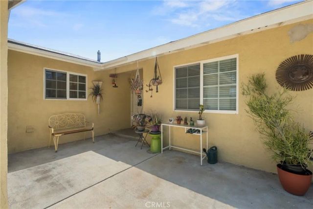 27403 Arriola, Saugus, CA 91350