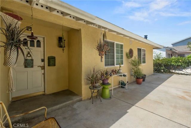 27403 Arriola, Saugus, CA 91350