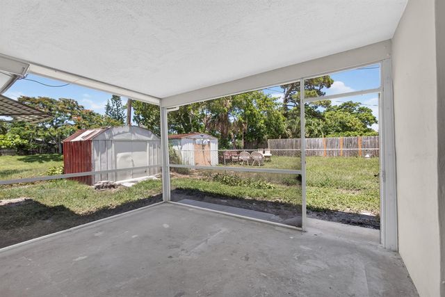 3943 Roan Court W, Palm Beach Gardens, FL 33403