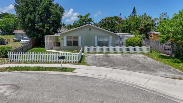 3943 Roan Court W, Palm Beach Gardens, FL 33403