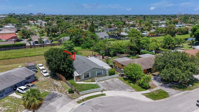 3943 Roan Court W, Palm Beach Gardens, FL 33403