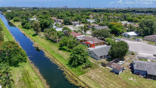 3943 Roan Court W, Palm Beach Gardens, FL 33403