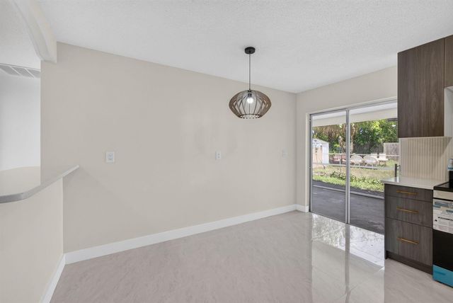 3943 Roan Court W, Palm Beach Gardens, FL 33403