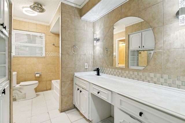 7449 Monterrey Drive, Fort Worth, TX 76112