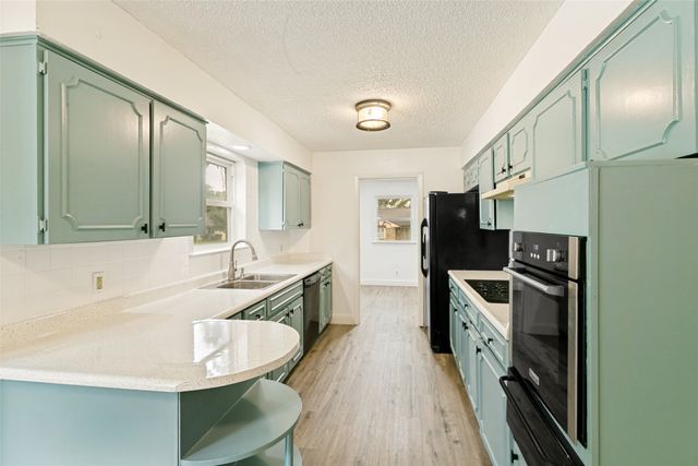 7449 Monterrey Drive, Fort Worth, TX 76112