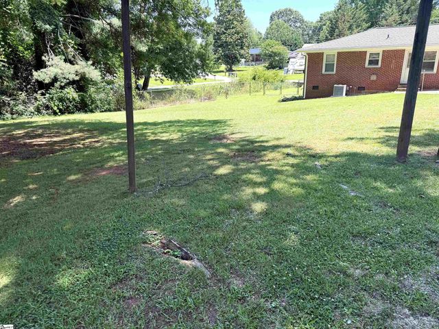 13 Lynhurst Drive, Greenville, SC 29611