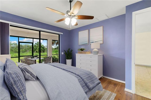 1570 Oceania DR S, Naples, FL 34113