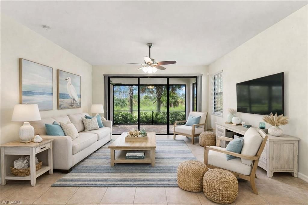 1570 Oceania DR S, Naples, FL 34113