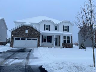 12925 South Twin Pines Lane, Plainfield, IL 60585