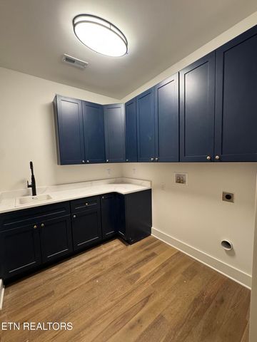 2574 Creekstone Circle, Maryville, TN 37804