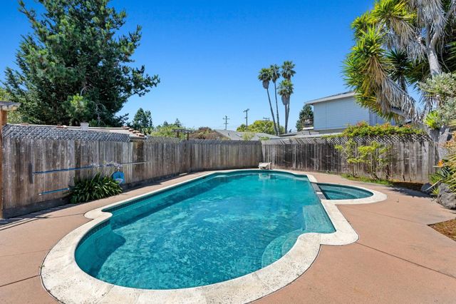 1024 Webster Street, Santa Cruz, CA 95062