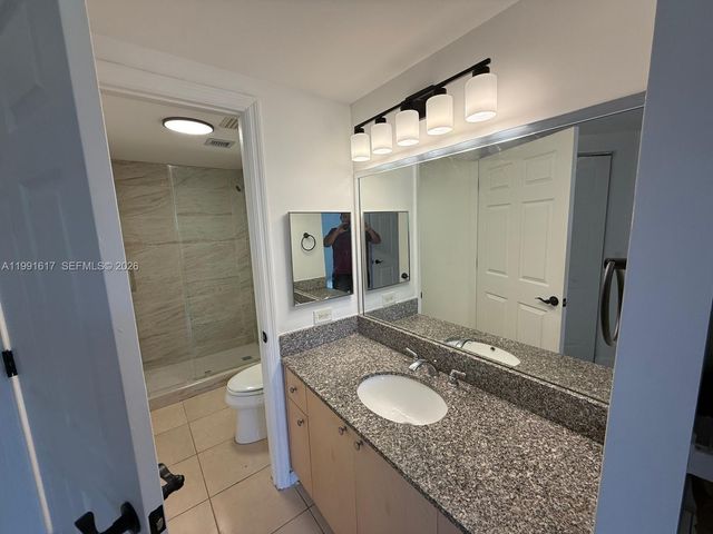 2493 Centergate Dr 102, Miramar, FL 33025