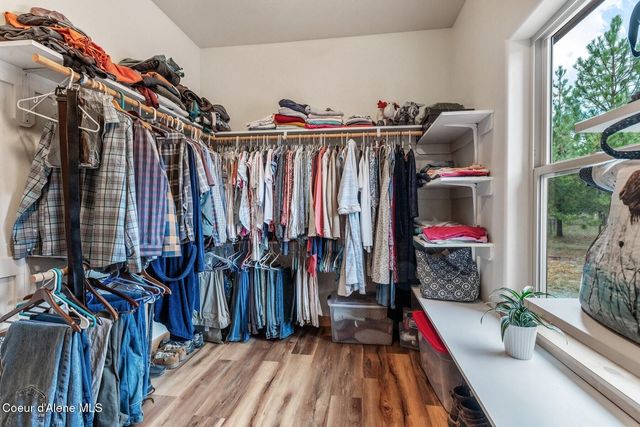 212 Douglas Clan Rd, Priest River, ID 83856