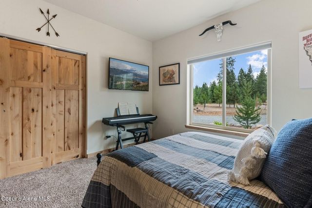 212 Douglas Clan Rd, Priest River, ID 83856