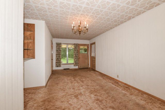 100 Joanne DRIVE, Brookfield, WI 53005