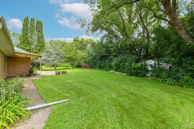 100 Joanne DRIVE, Brookfield, WI 53005
