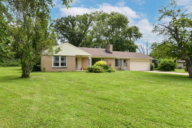 100 Joanne DRIVE, Brookfield, WI 53005