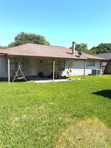 1379 Wrotham Lane, Channelview, TX 77530