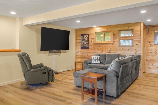 5163 River Road, Waunakee, WI 53597
