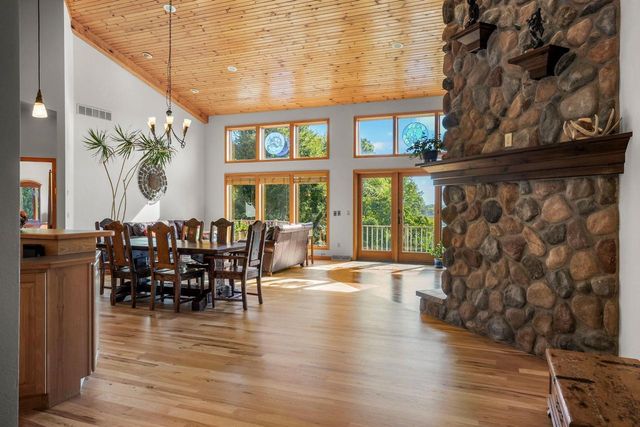 5163 River Road, Waunakee, WI 53597