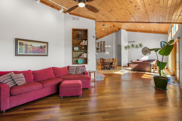 5163 River Road, Waunakee, WI 53597