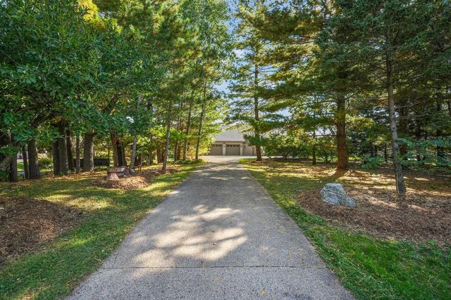 5163 River Road, Waunakee, WI 53597