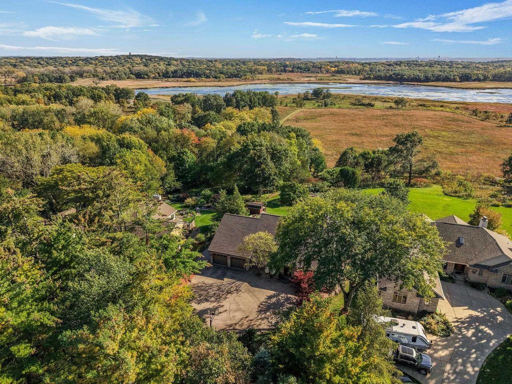 5163 River Road, Waunakee, WI 53597
