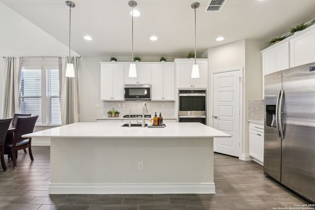 706 Jett Stream, San Antonio, TX 78260