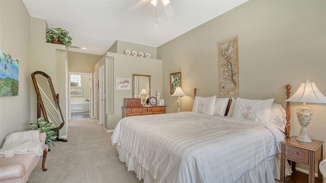 5270 FAR OAK CIRCLE, Sarasota, FL 34238