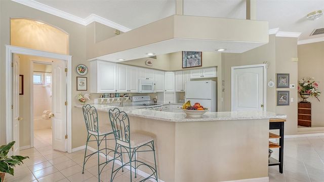 5270 FAR OAK CIRCLE, Sarasota, FL 34238