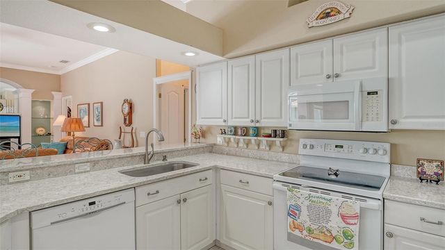 5270 FAR OAK CIRCLE, Sarasota, FL 34238