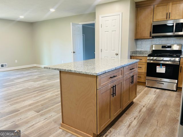 6165 Radford Drive, Riverdale, GA 30296