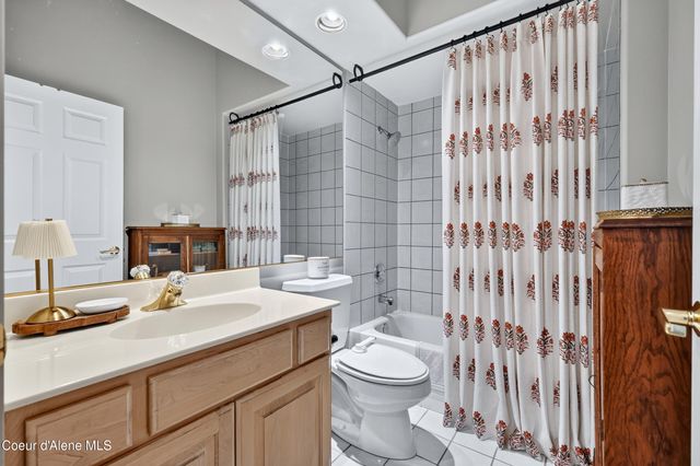 23001 E Mocha Ln, Liberty Lake, WA 99019